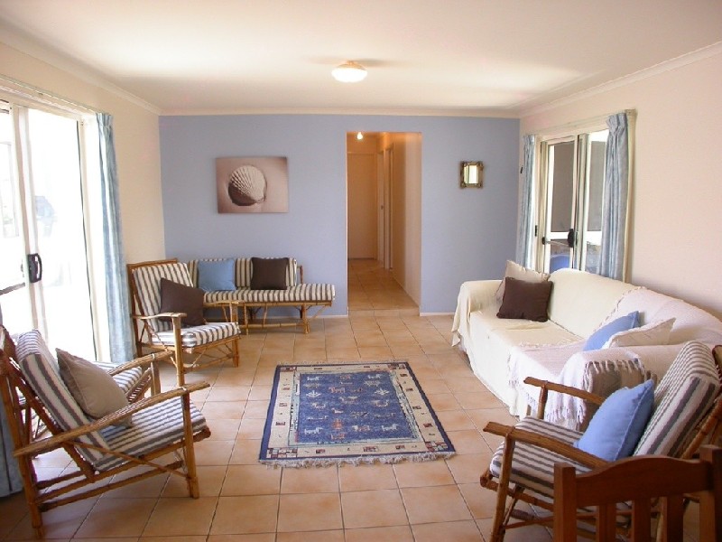 33 Karumba Street, Warana QLD 4575