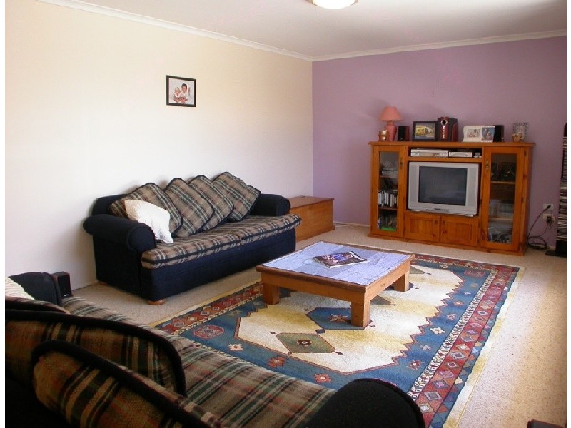 33 Karumba Street, Warana QLD 4575