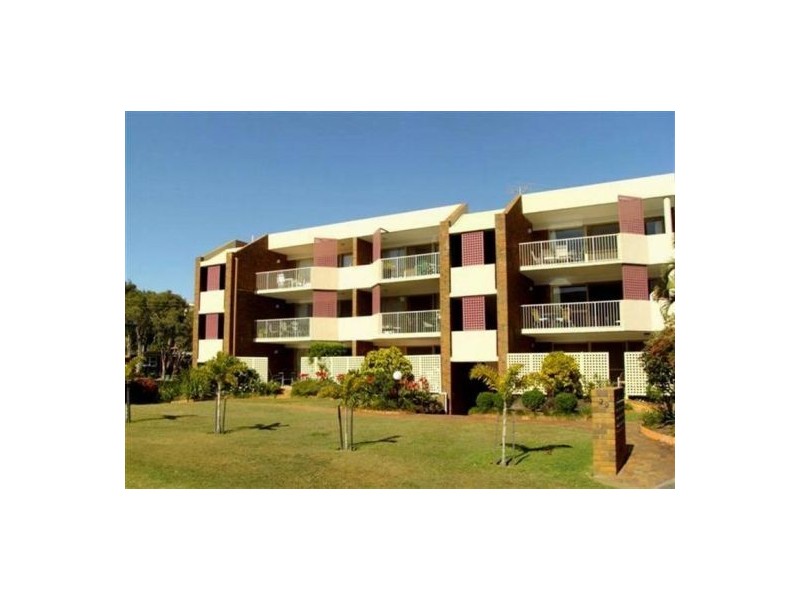 Unit 2/29 Edward Street, Alexandra Headland QLD 4572