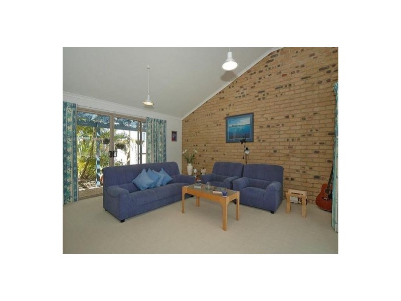 38 Carrothool Place, Mooloolaba QLD 4557