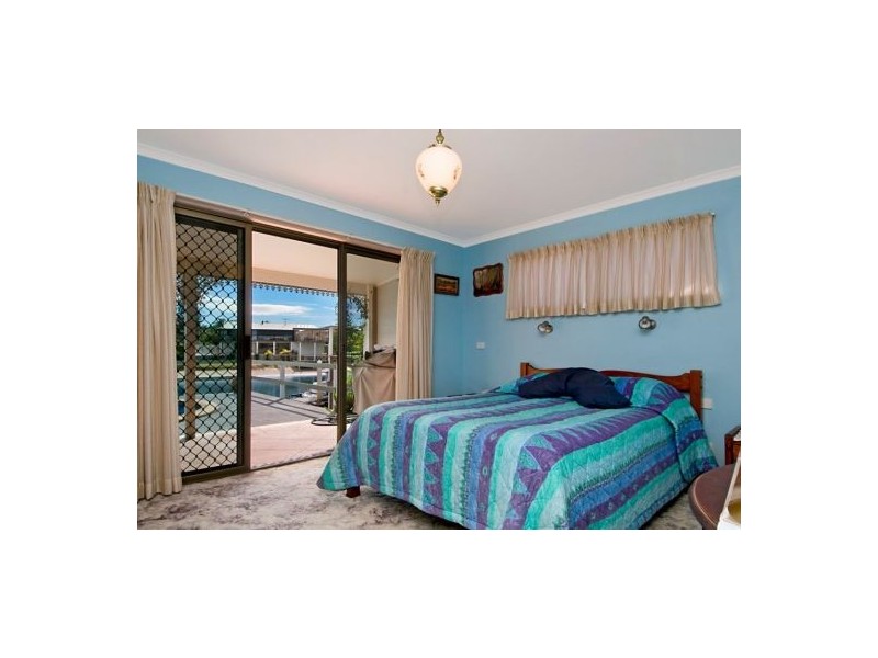 42 Tarwarri Crescent, Mooloolaba QLD 4557