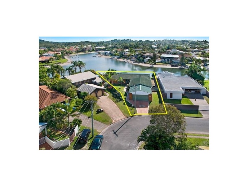 42 Tarwarri Crescent, Mooloolaba QLD 4557