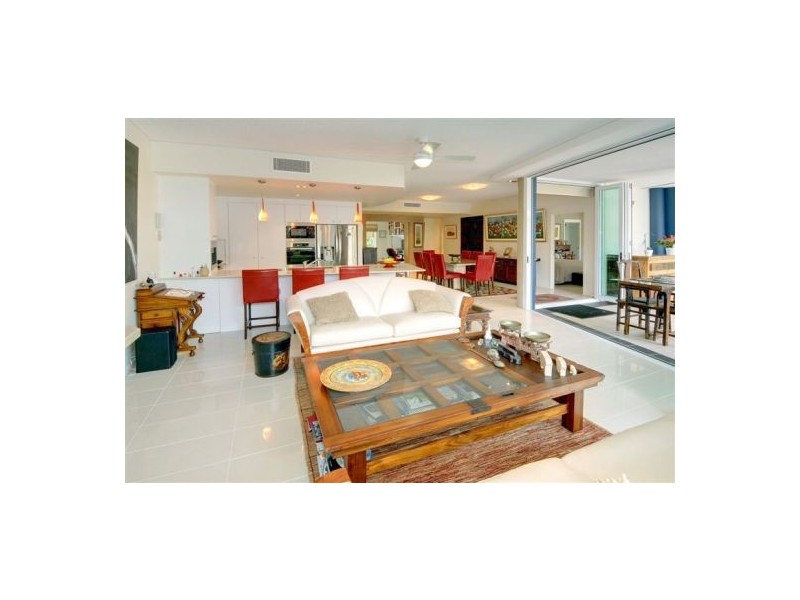 Unit 2 “Oxygen 12″ 16 Meta Street, Mooloolaba QLD 4557