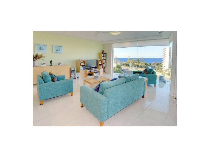 Unit 11 “Oxygen 12″ 16 Meta St, Mooloolaba QLD 4557