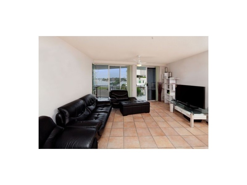 Unit 6 “Broadwater Quays” 90 River Esp, Mooloolaba QLD 4557