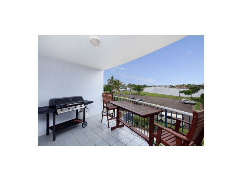 Unit 6 “Broadwater Quays” 90 River Esp, Mooloolaba QLD 4557