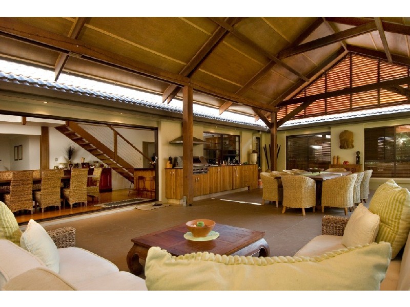 237 Oceanic Drive, Bokarina QLD 4575