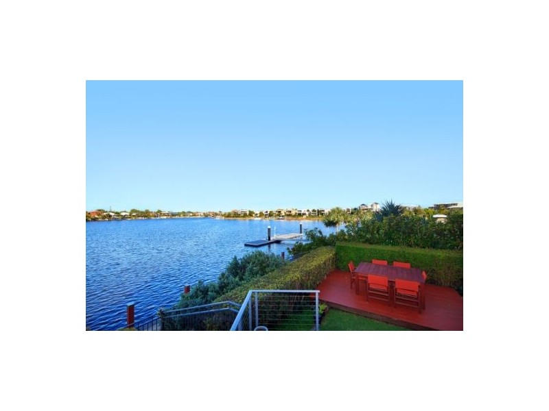 Unit 1 “St Kitt 7 Grand Parade, Kawana Island QLD 4575