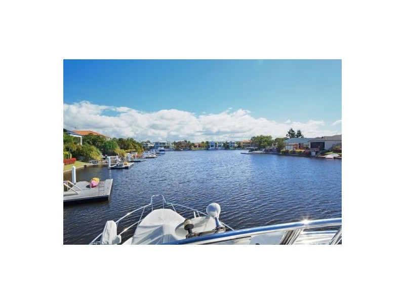 112 Sunbird Chase, Kawana Waters QLD 4575