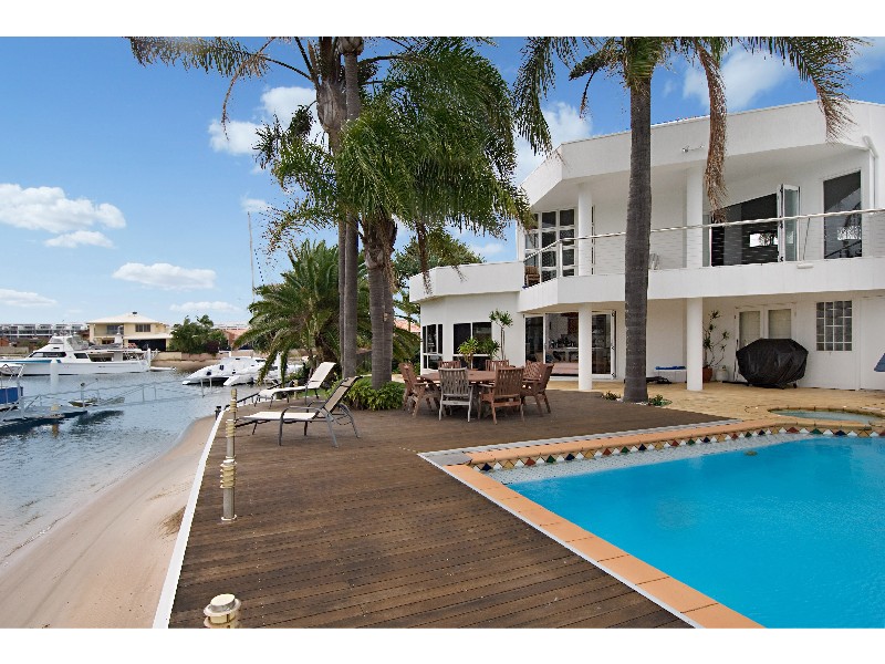 6  Awinya Court, Minyama QLD 4575