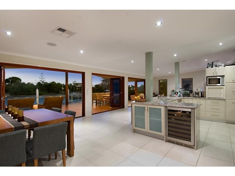 8 Beltana Crescent, Buddina QLD 4575