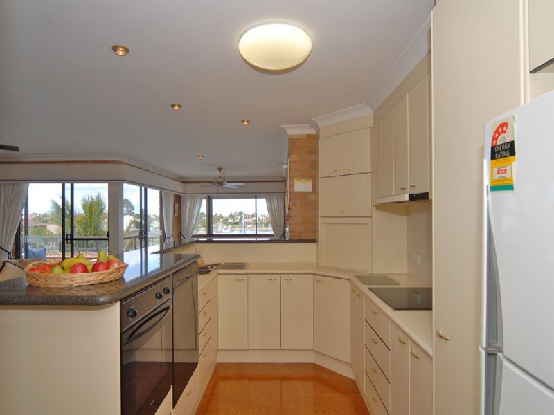 7/11 ‘Amelia Place’ Carinya Street, Mooloolaba QLD 4557