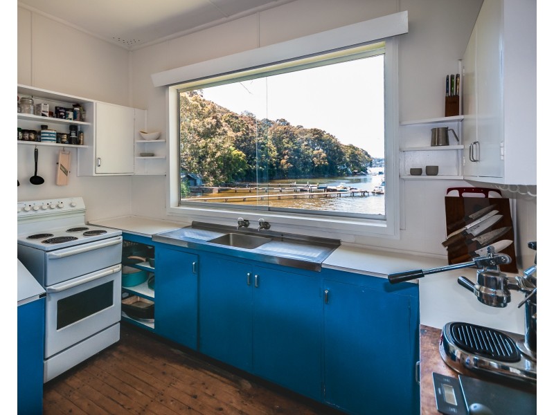 13 The Chase, Lovett Bay NSW 2105