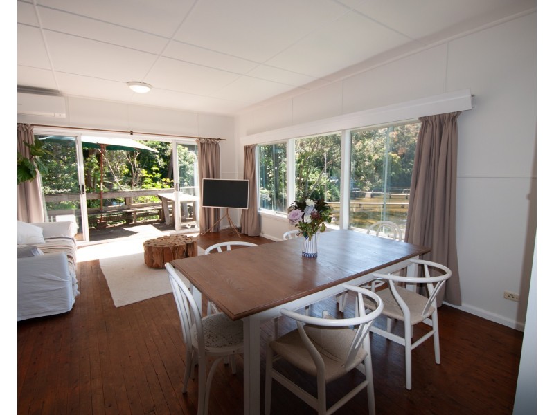 13 The Chase, Lovett Bay NSW 2105
