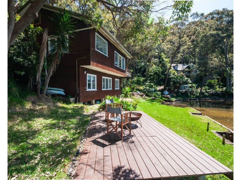 13 The Chase, Lovett Bay NSW 2105