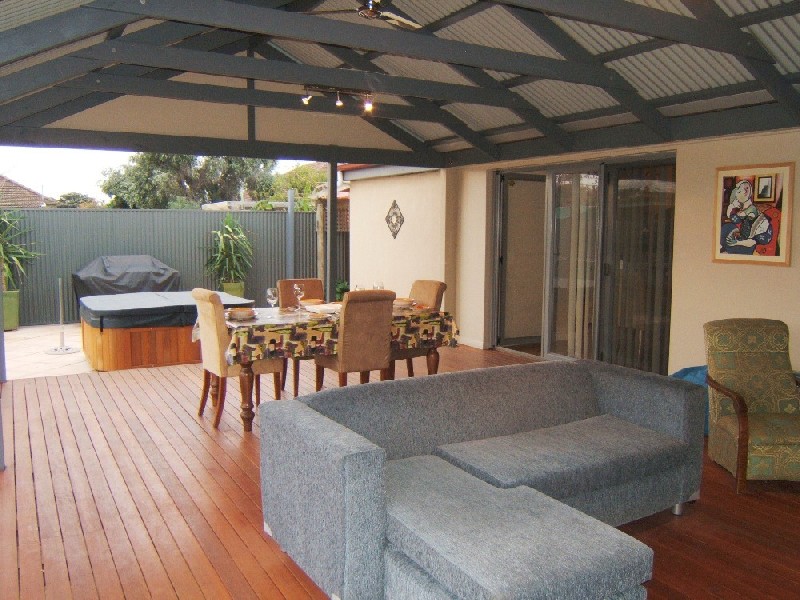 62 Robert Avenue, Broadview SA 5083