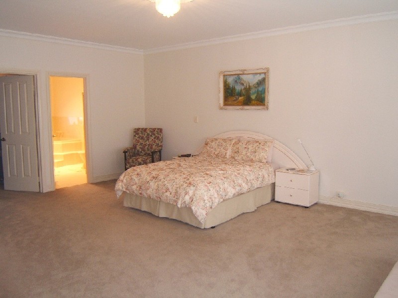 6 Mapleton Court, Kilburn SA 5084