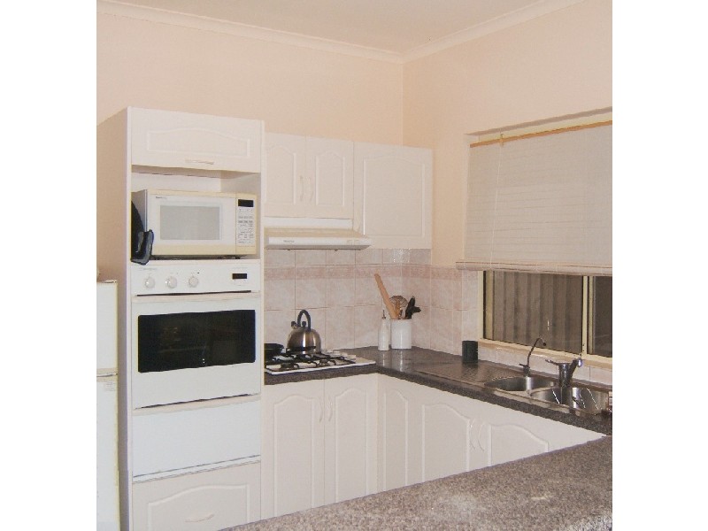 8 Hopkins Court, Broadview SA 5083