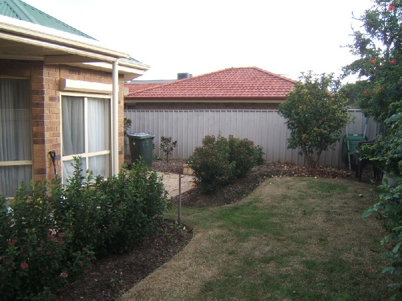 8 Hopkins Court, Broadview SA 5083