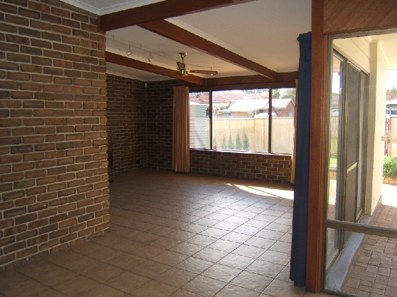 16 Ragless Avenue, Enfield SA 5085