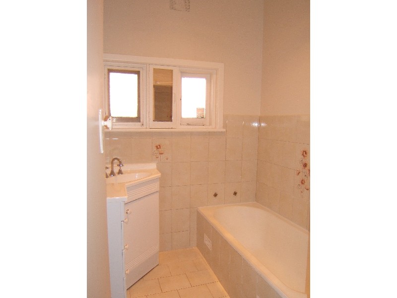 16 Ragless Avenue, Enfield SA 5085