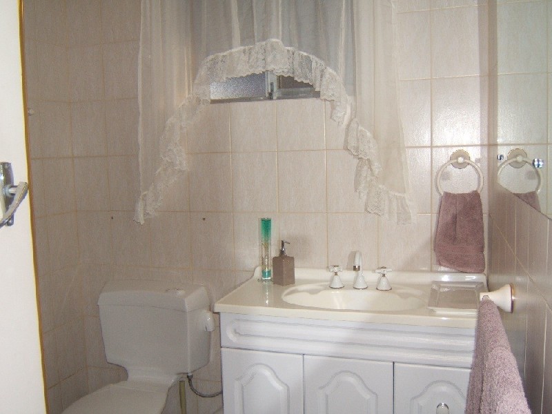 8 Wallace Street, Vale Park SA 5081