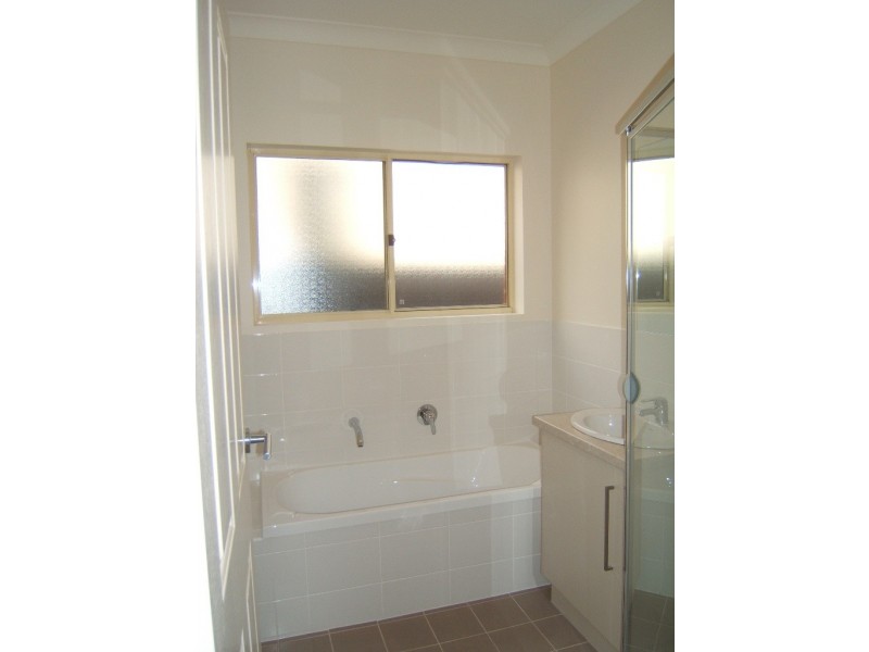 65 & 65a Lionel Avenue, Blair Athol SA 5084