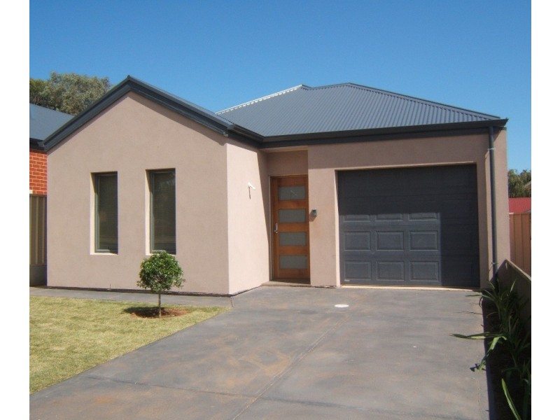 65 & 65a Lionel Avenue, Blair Athol SA 5084