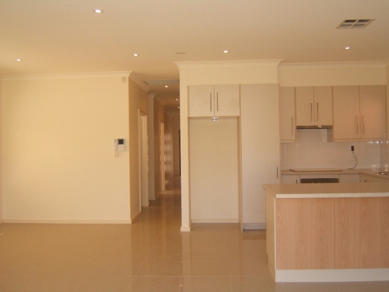 65 & 65a Lionel Avenue, Blair Athol SA 5084