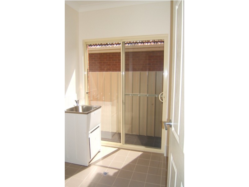 65 & 65a Lionel Avenue, Blair Athol SA 5084