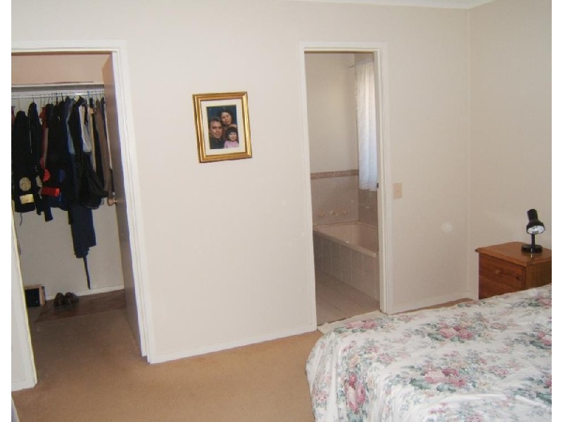 6  Burchmore Court, Blair Athol SA 5084