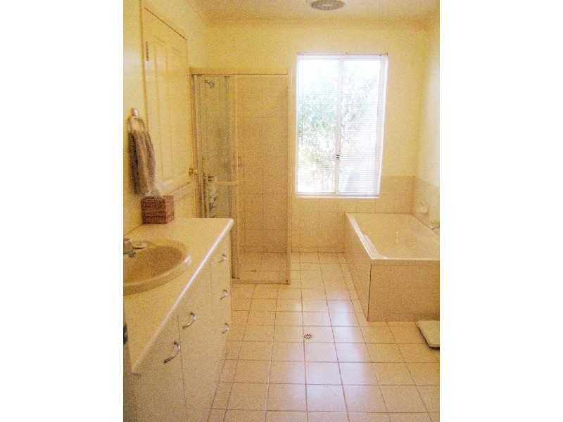 1/2 Leron Avenue, Enfield SA 5085