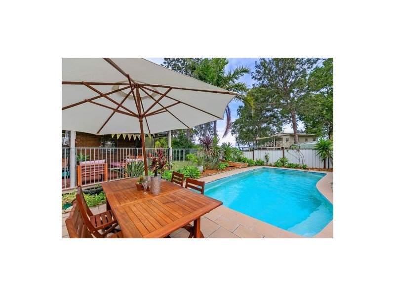 286 Tuggerawong Road, Tuggerawong NSW 2259