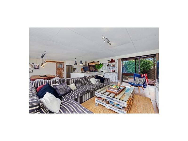286 Tuggerawong Road, Tuggerawong NSW 2259