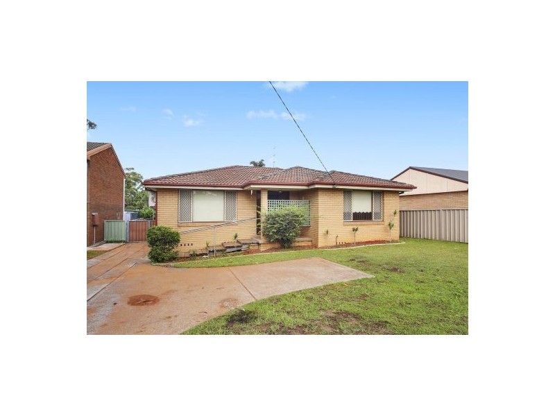 134 Wallarah Road, Gorokan NSW 2263