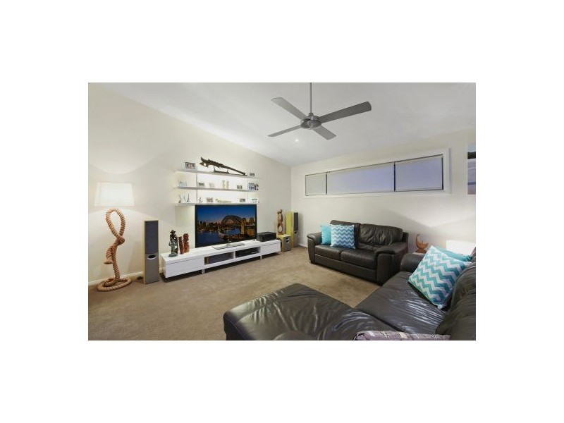 12 Kailua Avenue, Budgewoi NSW 2262