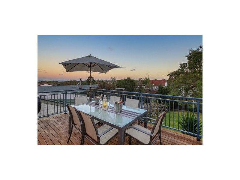 12 Kailua Avenue, Budgewoi NSW 2262