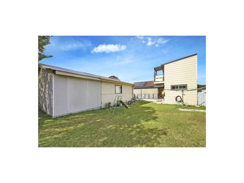 41 Mary Street, Gorokan NSW 2263