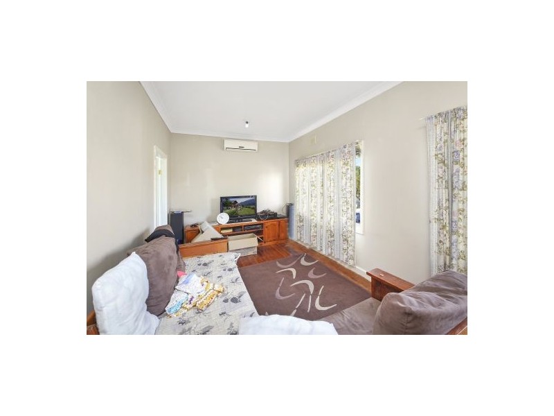 41 Mary Street, Gorokan NSW 2263