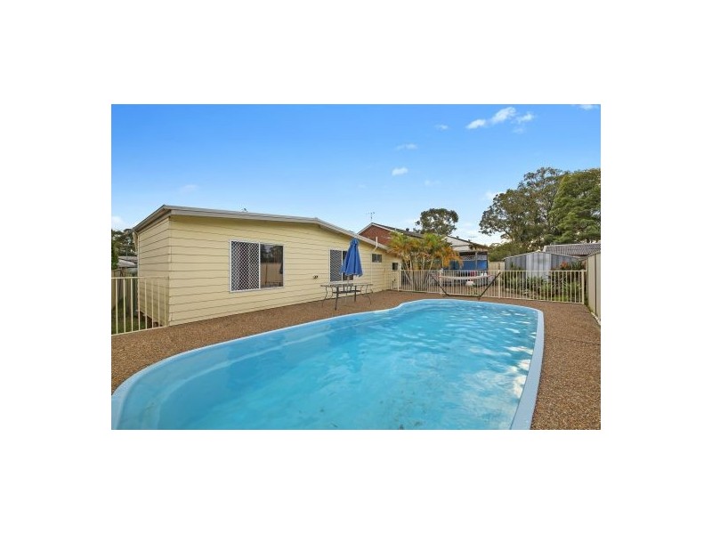 3 Famata Avenue, Blue Haven NSW 2262