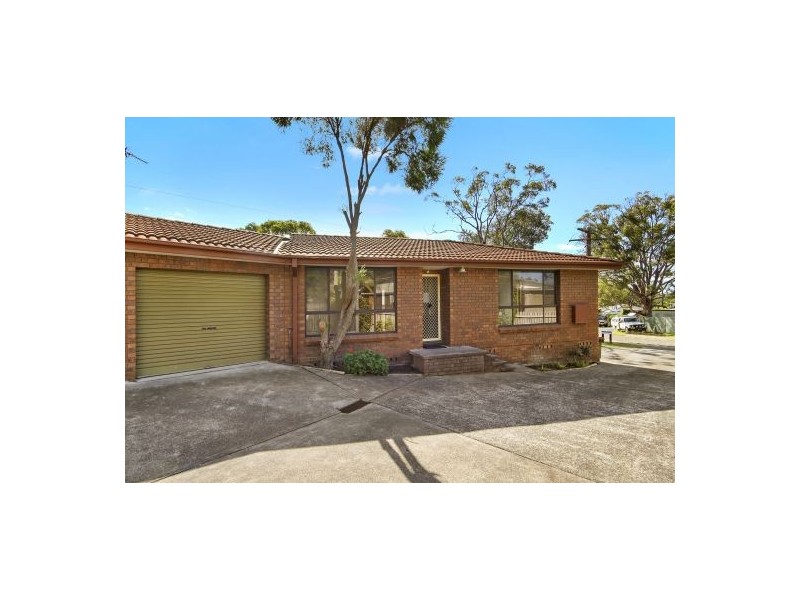 1/7 Anembo Avenue, Summerland Point NSW 2259