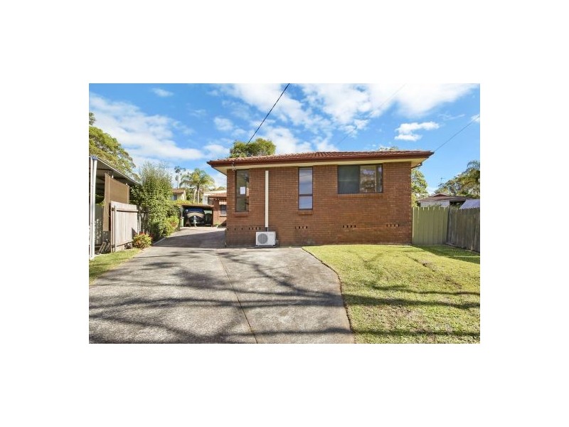 1/7 Anembo Avenue, Summerland Point NSW 2259