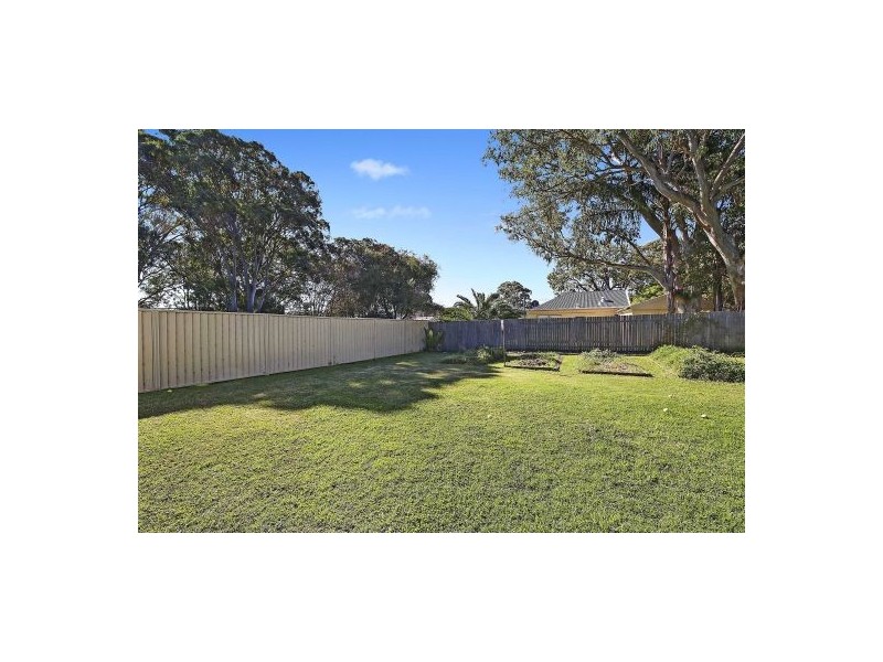 1 Dalnott Road, Gorokan NSW 2263