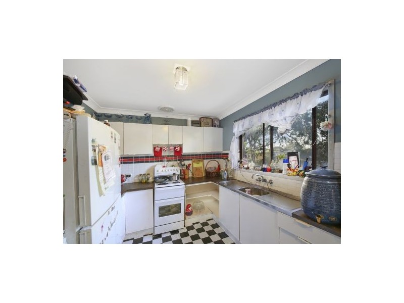 16 Greenway Avenue, Mannering Park NSW 2259