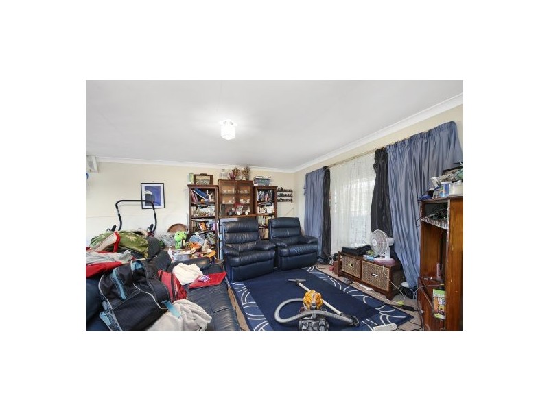 16 Greenway Avenue, Mannering Park NSW 2259