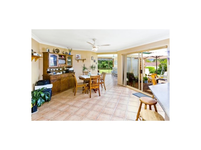 5 Elder Close, Kanwal NSW 2259