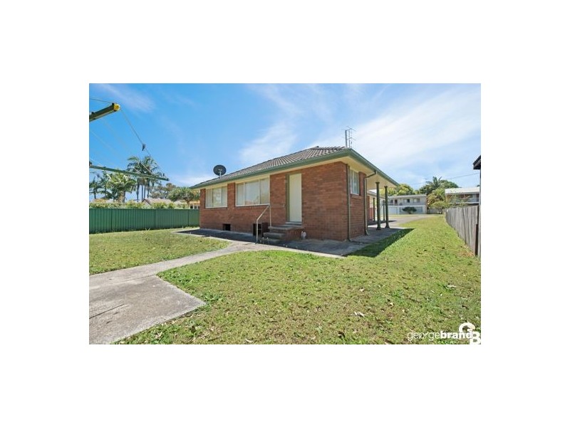 2 Read Street, Canton Beach NSW 2263