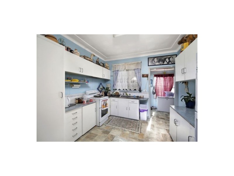 19 Joy Street, Gorokan NSW 2263