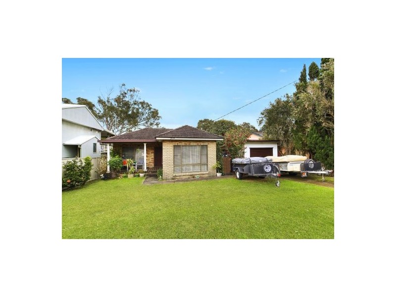 22 Leonard Avenue, Toukley NSW 2263