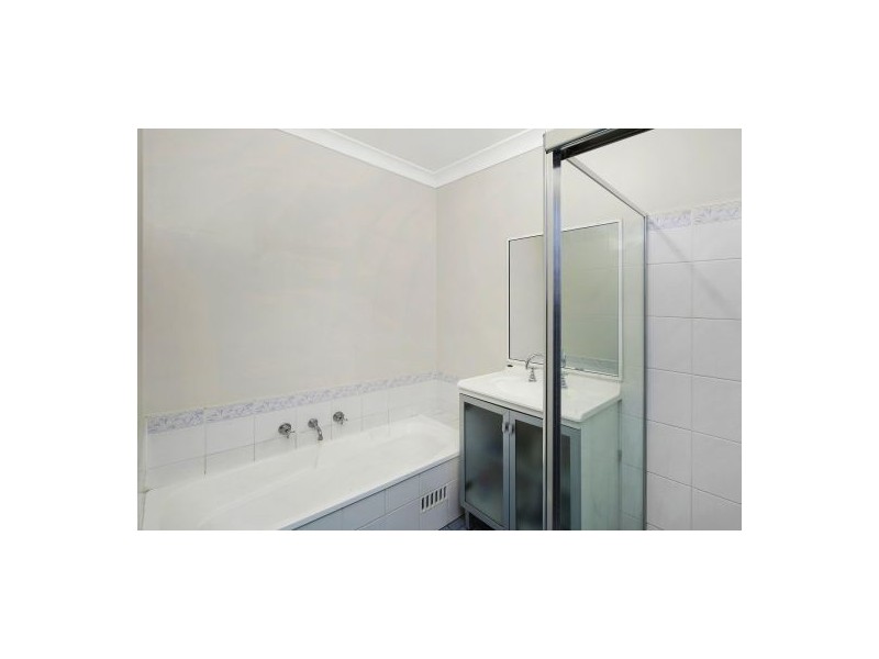 2 Carmel Avenue, Budgewoi NSW 2262